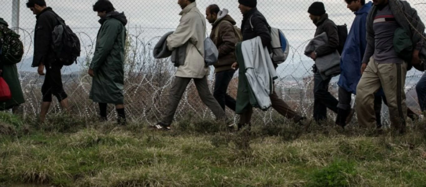 Βίντεο: Αλλοδαποί επιχειρούν να εισβάλλουν στον Έβρο υπό την καθοδήγηση του τουρκικού Στρατού